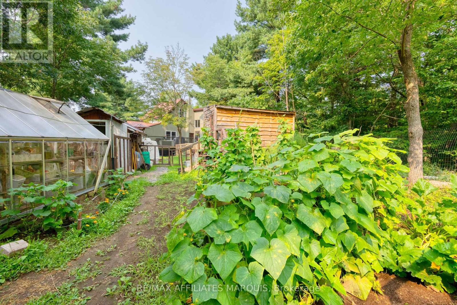 19 WEST DEVIL LK LANE - 21