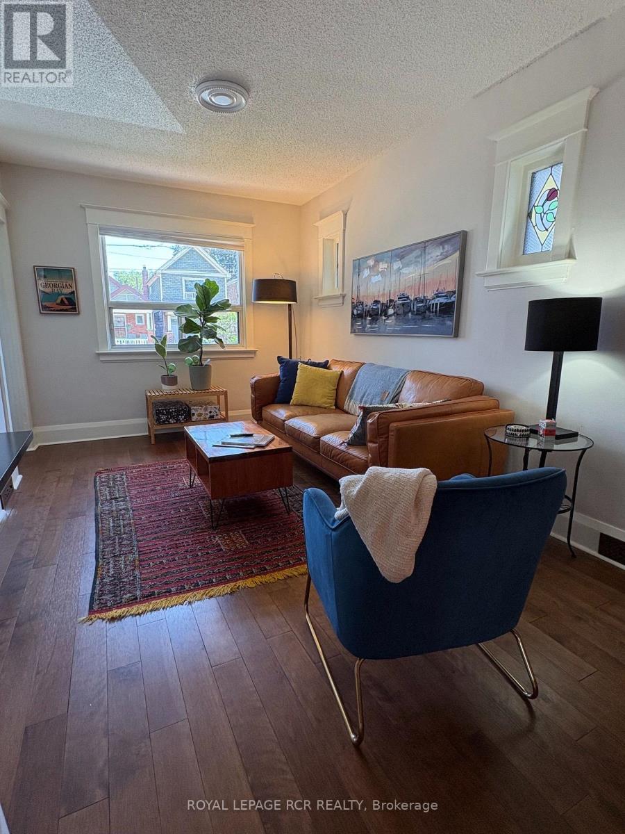 12 ORLEY AVENUE - 3
