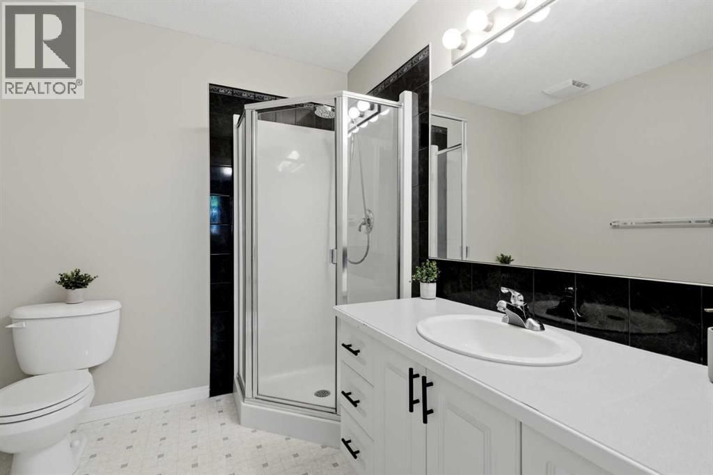 #18 15 Silver Springs Way NW - 21