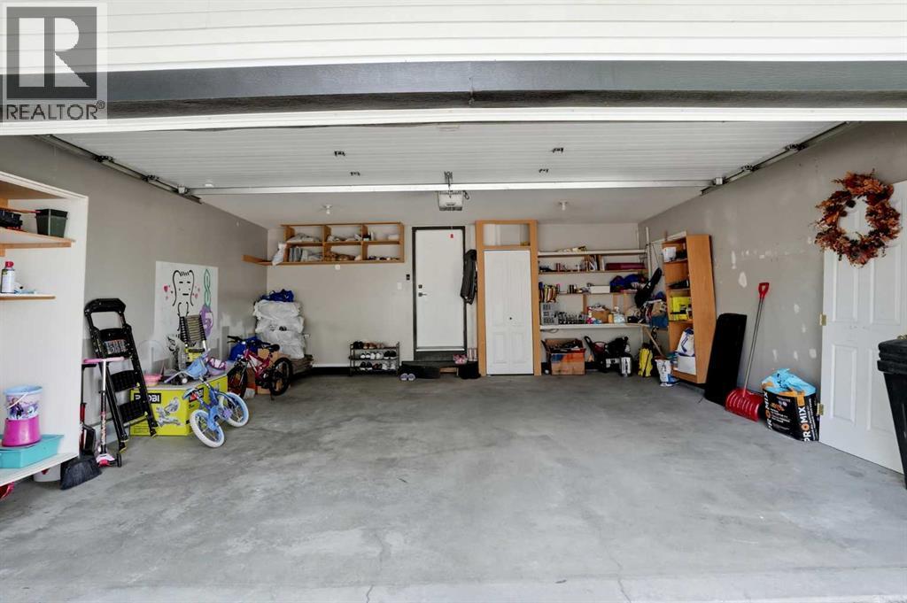 #18 15 Silver Springs Way NW - 37