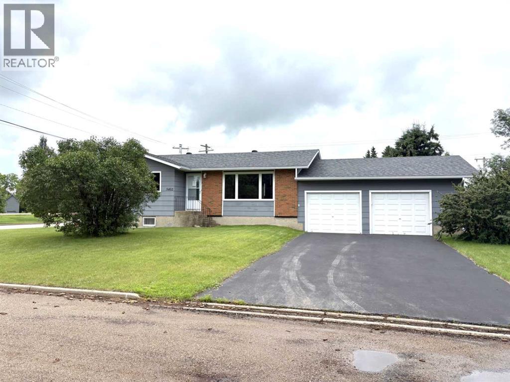 5402 47 Avenue W - 1