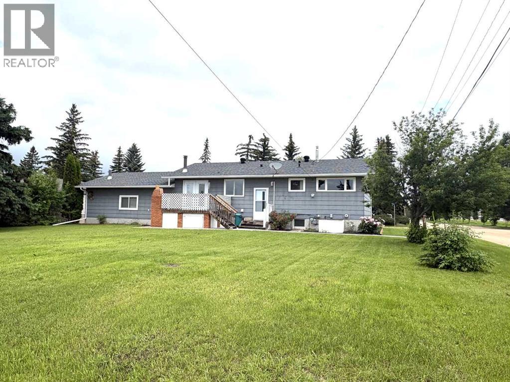 5402 47 Avenue W - 5