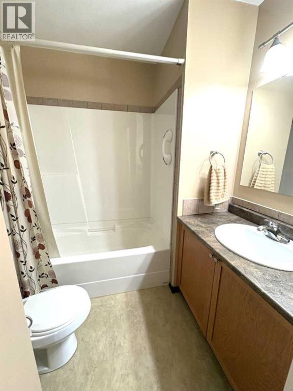 5402 47 Avenue W - 26