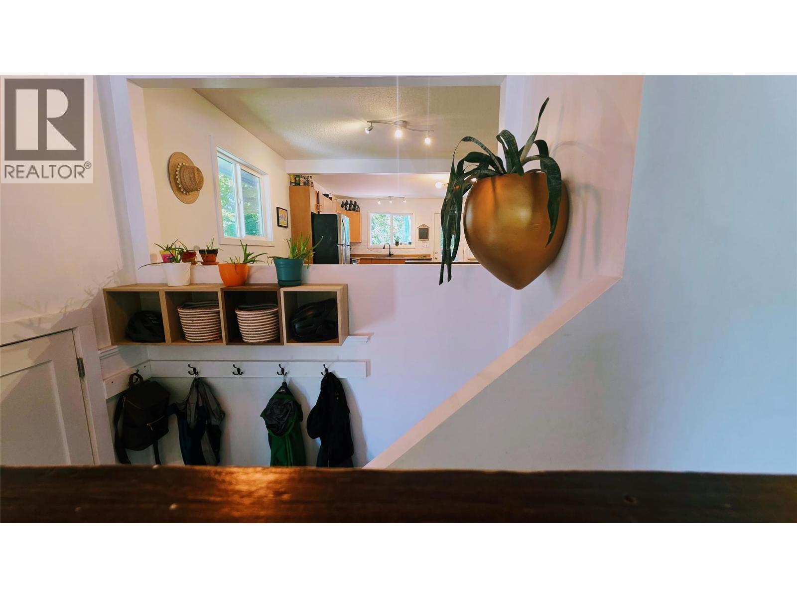 1511 MCQUARRIE Avenue - 4