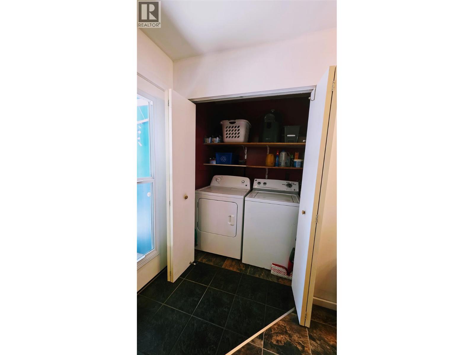1511 MCQUARRIE Avenue - 19