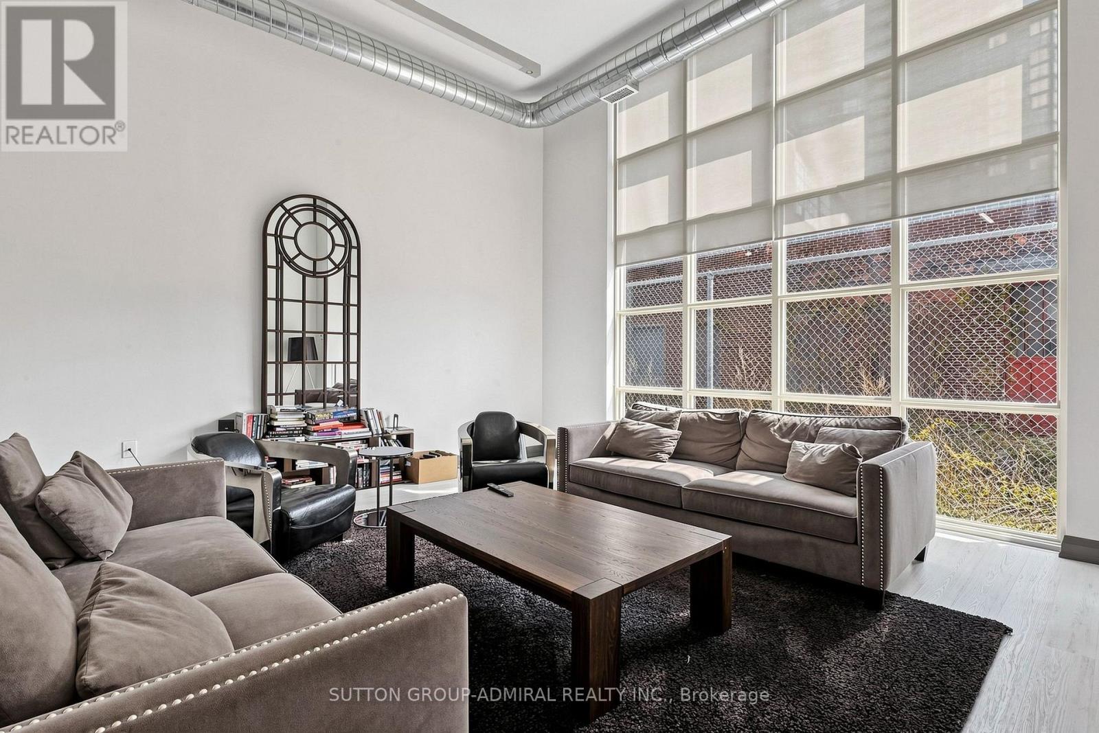 #1910 125 WESTERN BATTERY ROAD - Image 33