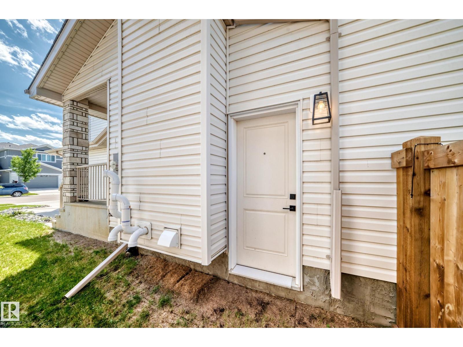 38 AVONLEA WY - 4