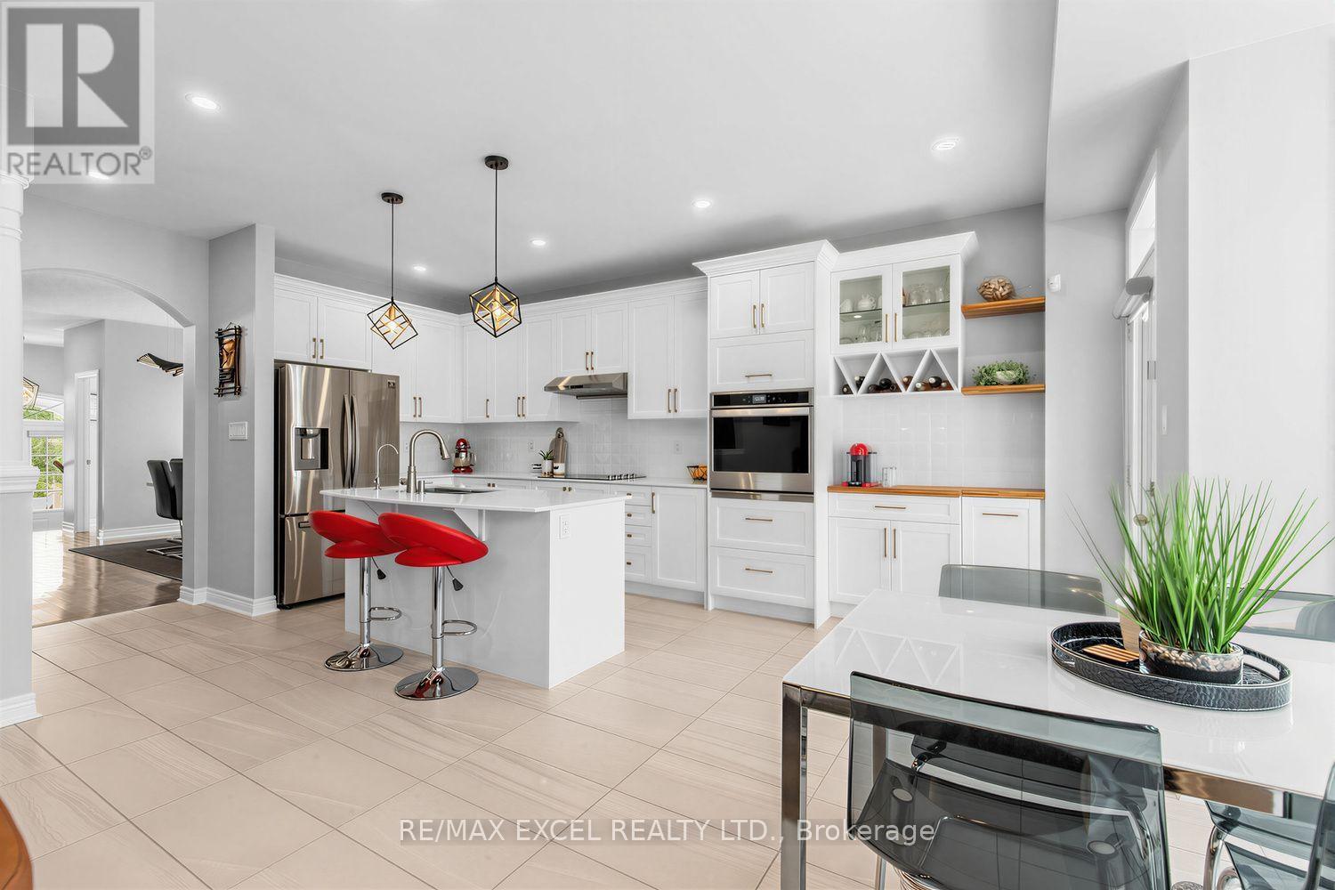10 KEN BETZ COURT - 13