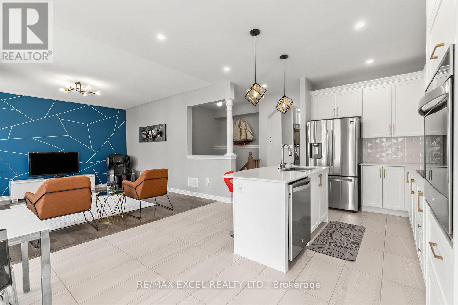 10 KEN BETZ COURT - 15