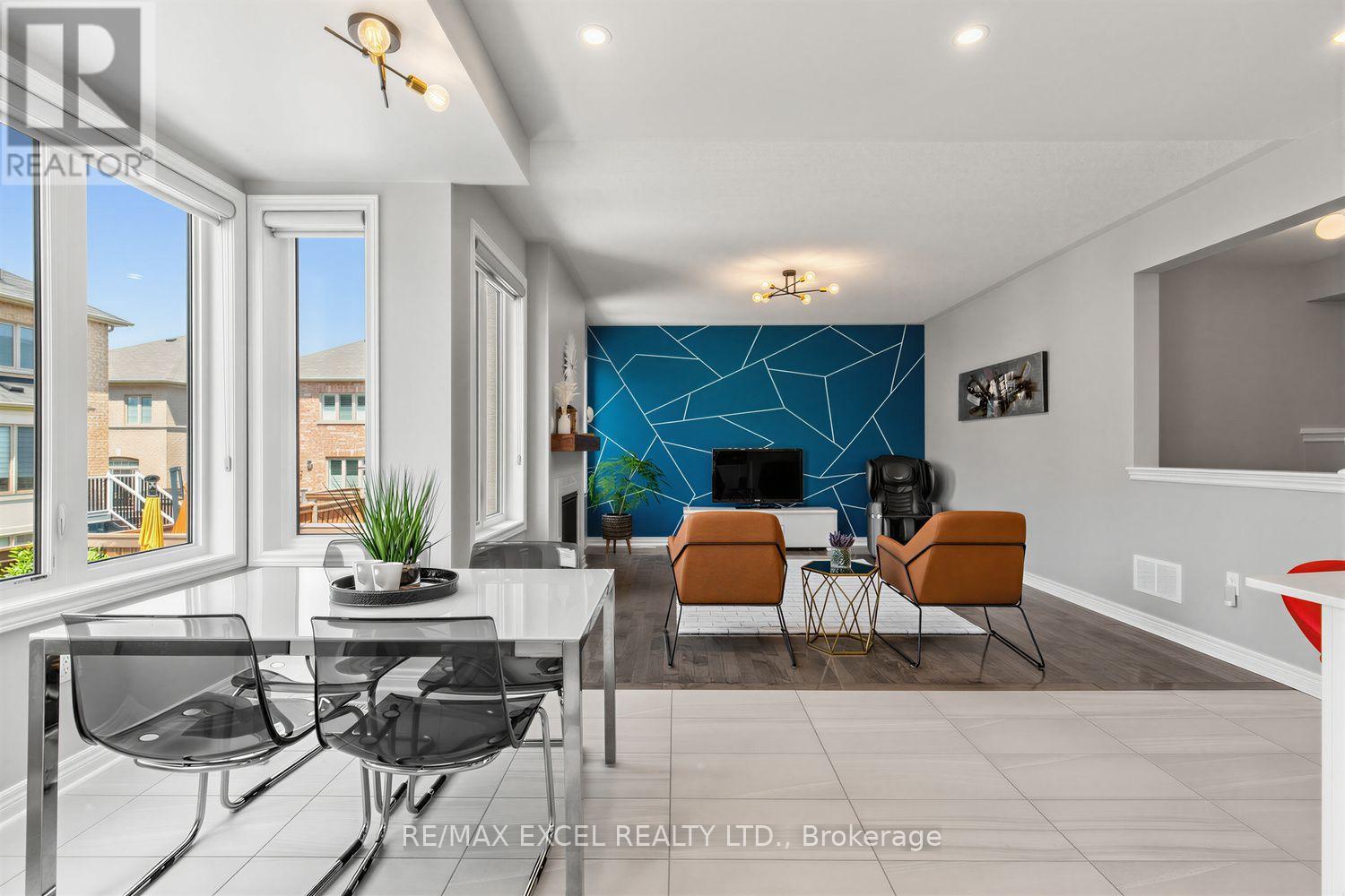 10 KEN BETZ COURT - 16