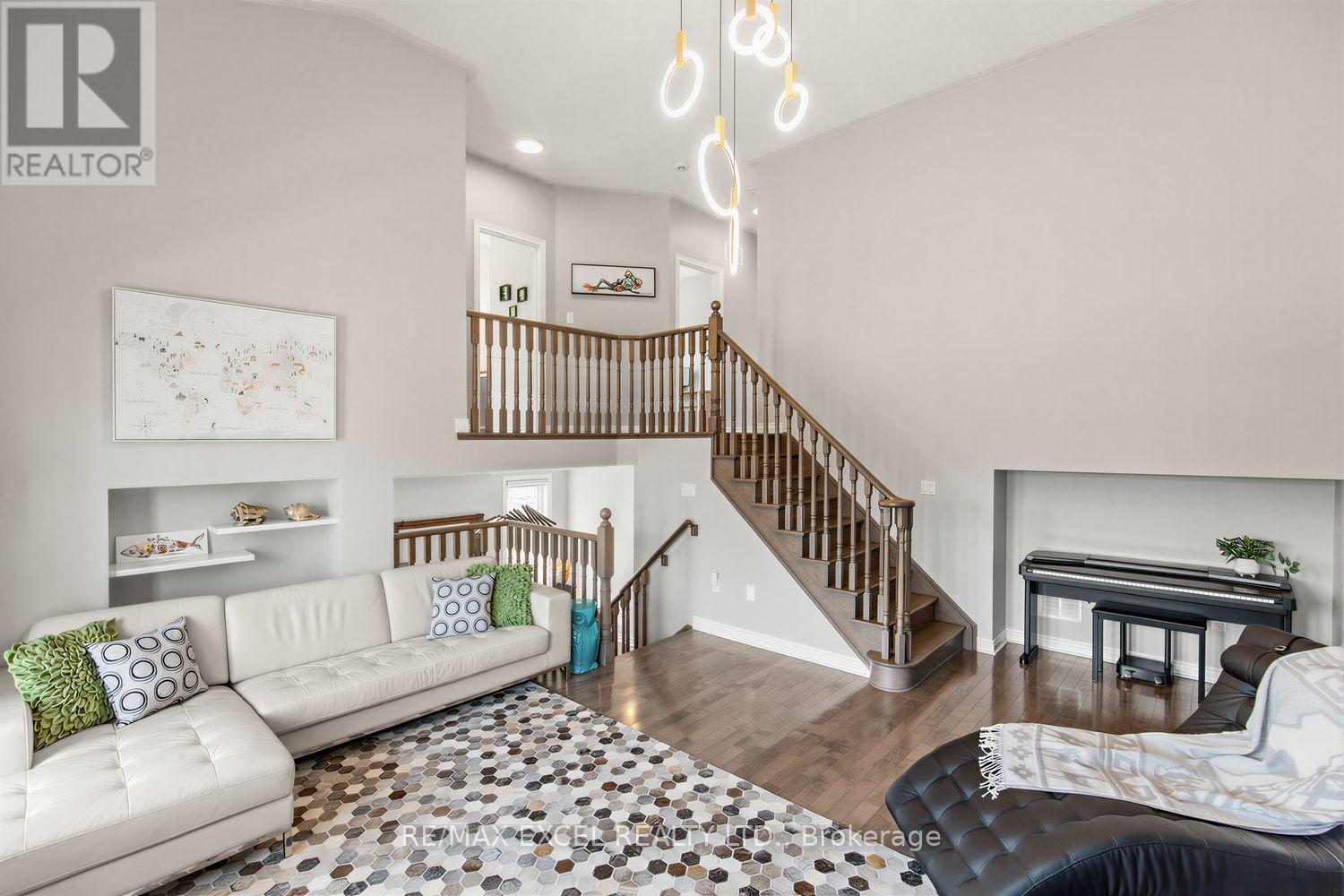 10 KEN BETZ COURT - 21