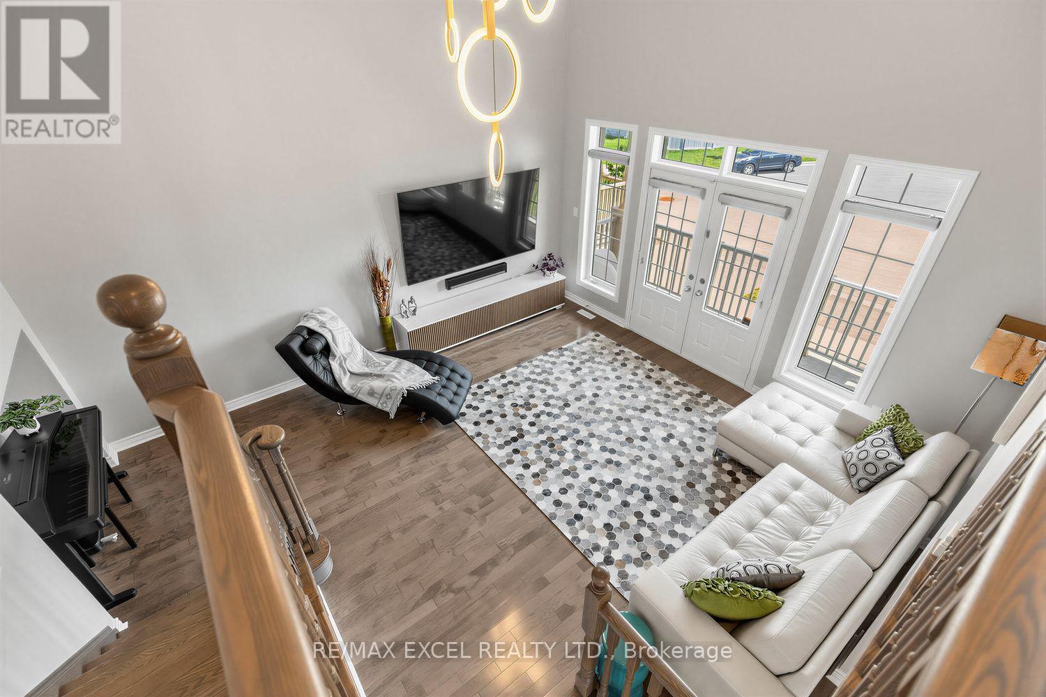 10 KEN BETZ COURT - 22