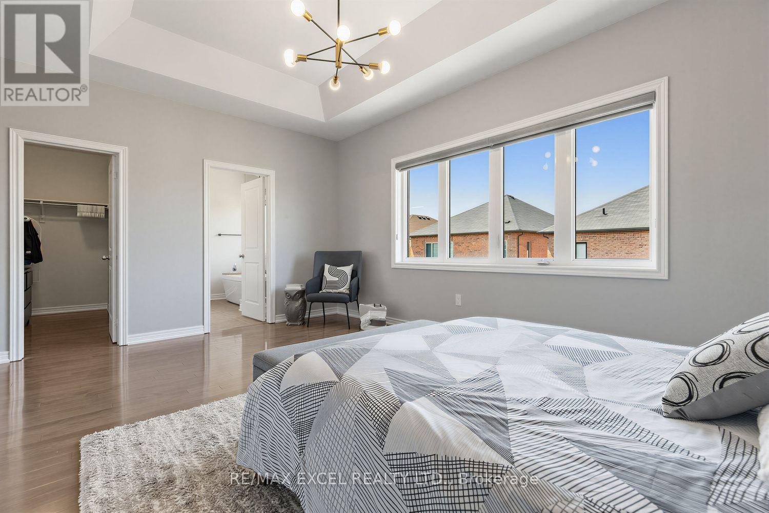 10 KEN BETZ COURT - 24
