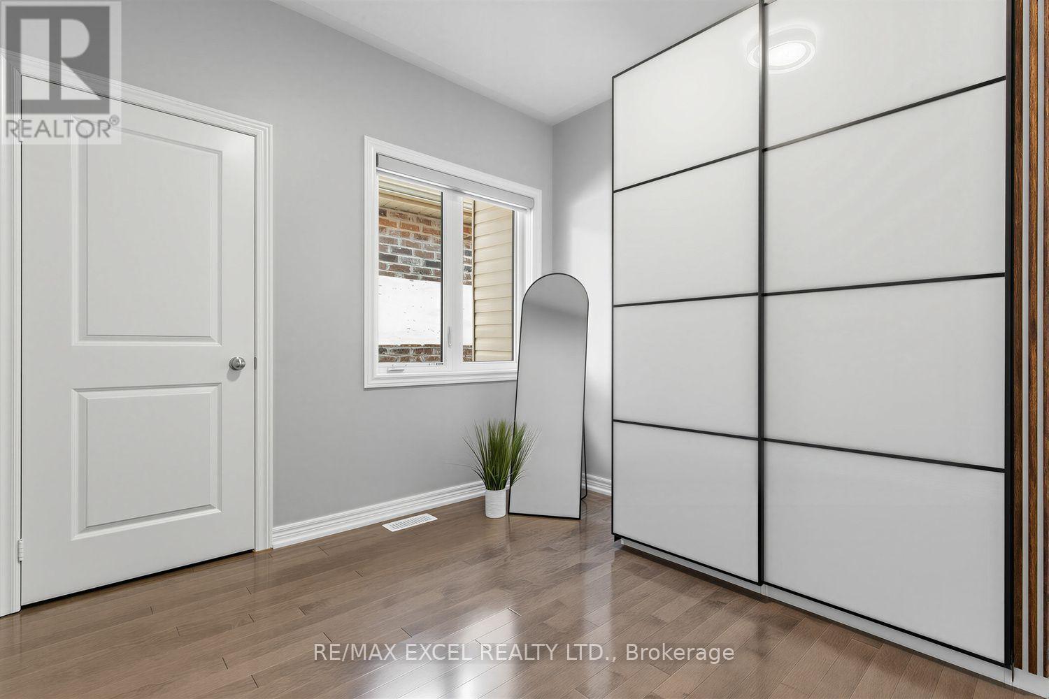 10 KEN BETZ COURT - 28