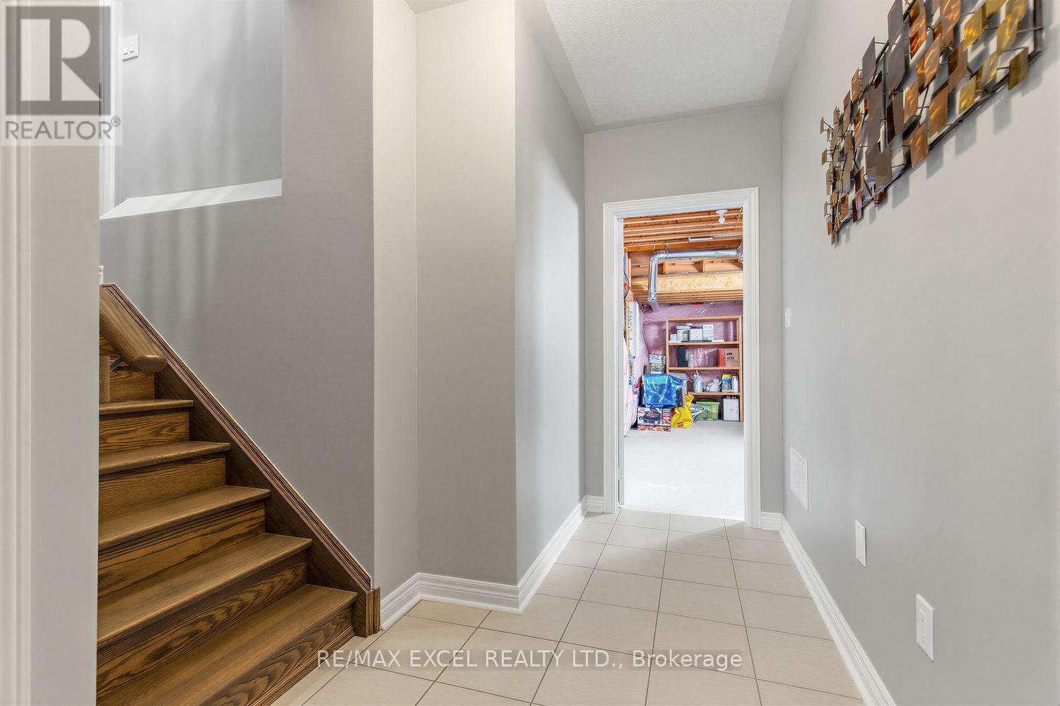 10 KEN BETZ COURT - 37