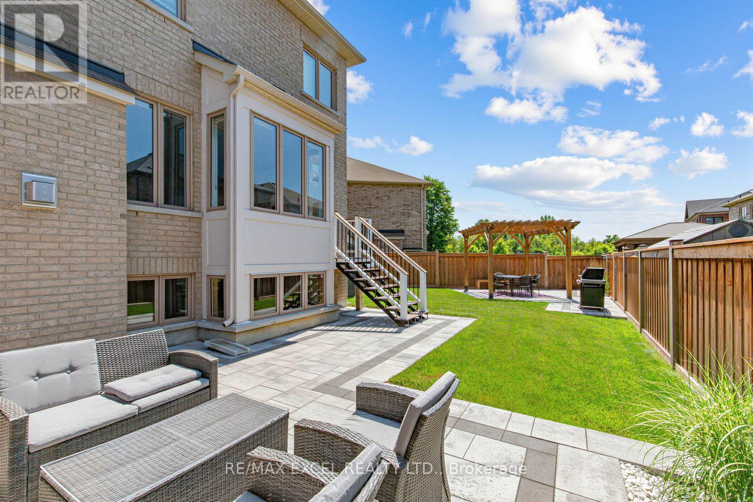 10 KEN BETZ COURT - 38