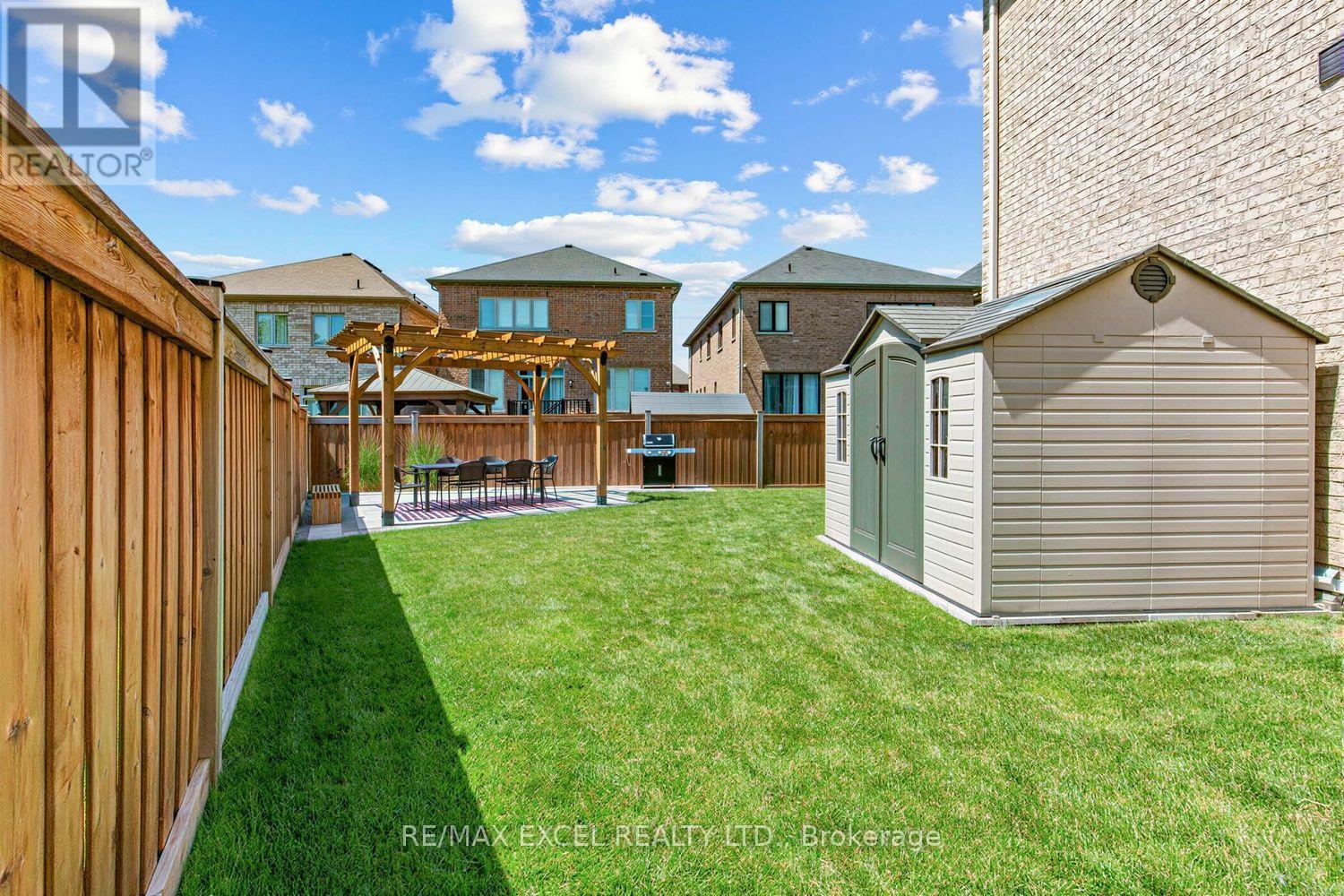 10 KEN BETZ COURT - 41