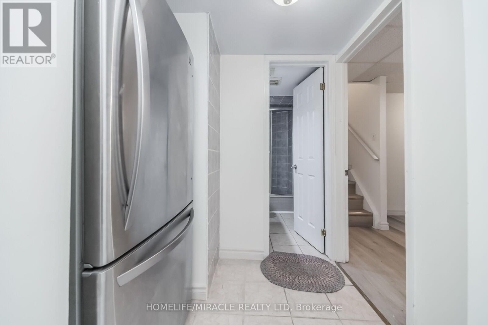 5591 WHISTLER CRESCENT - 32