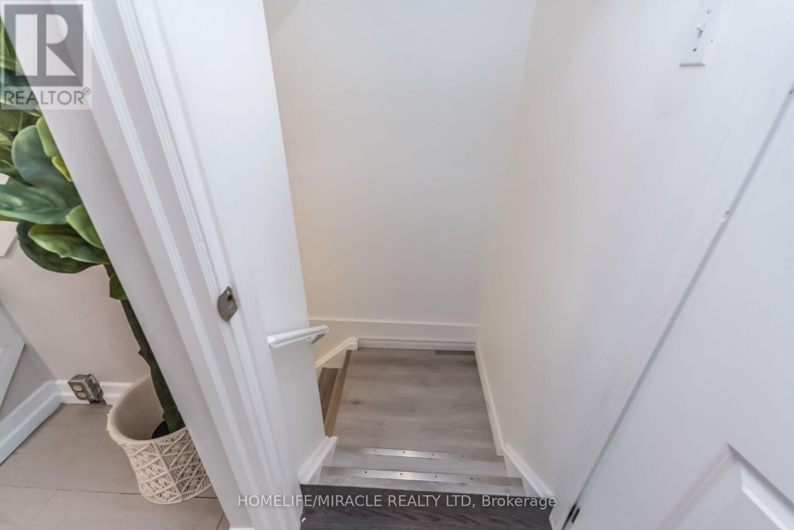 5591 WHISTLER CRESCENT - 29