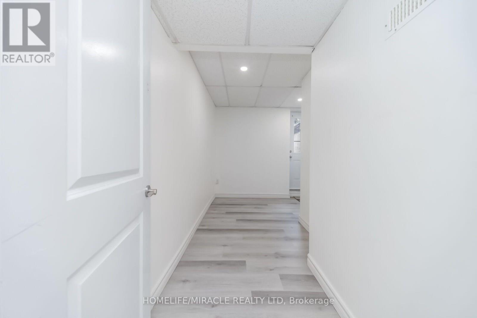 5591 WHISTLER CRESCENT - 37