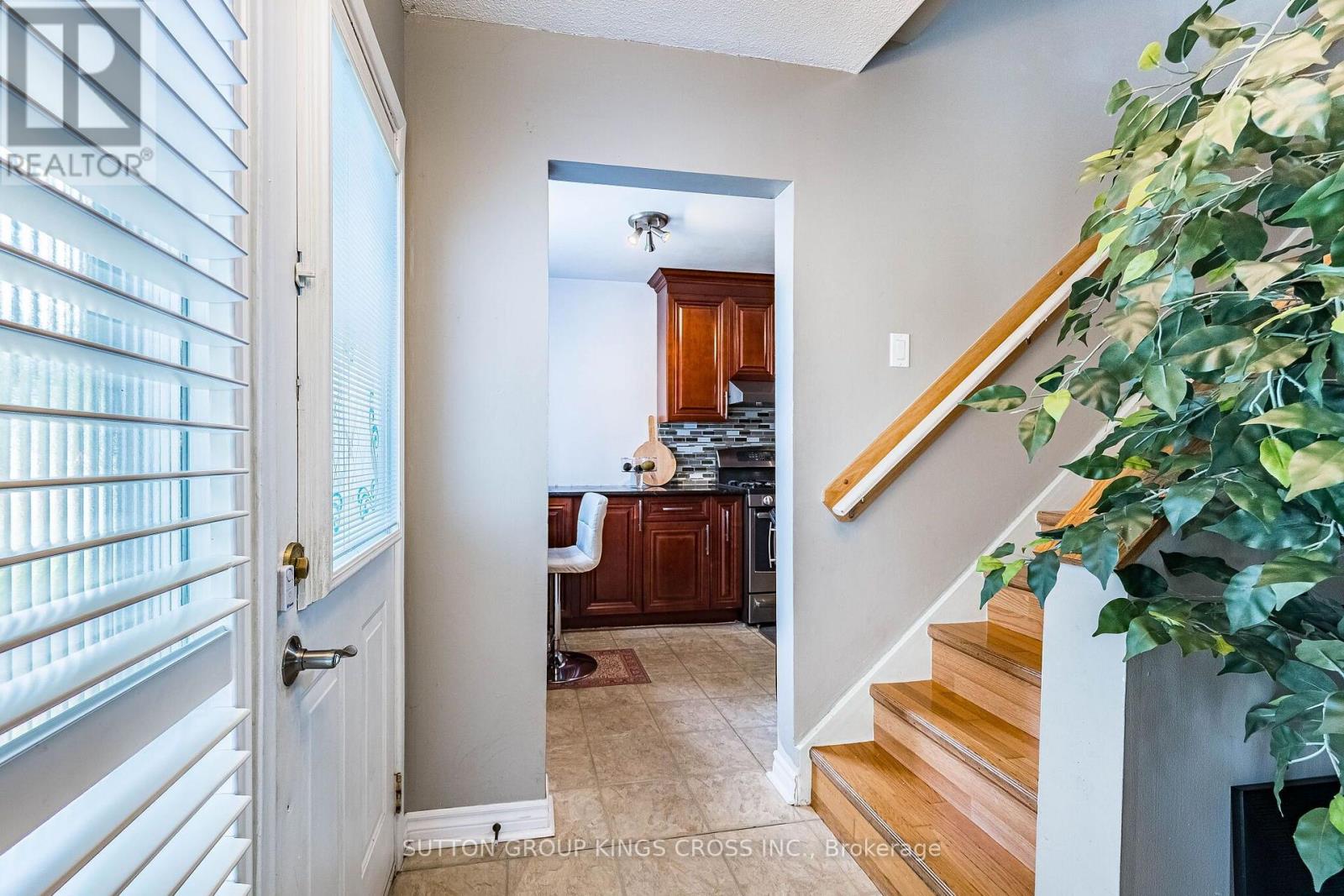 2 HEMLARK COURT - 15