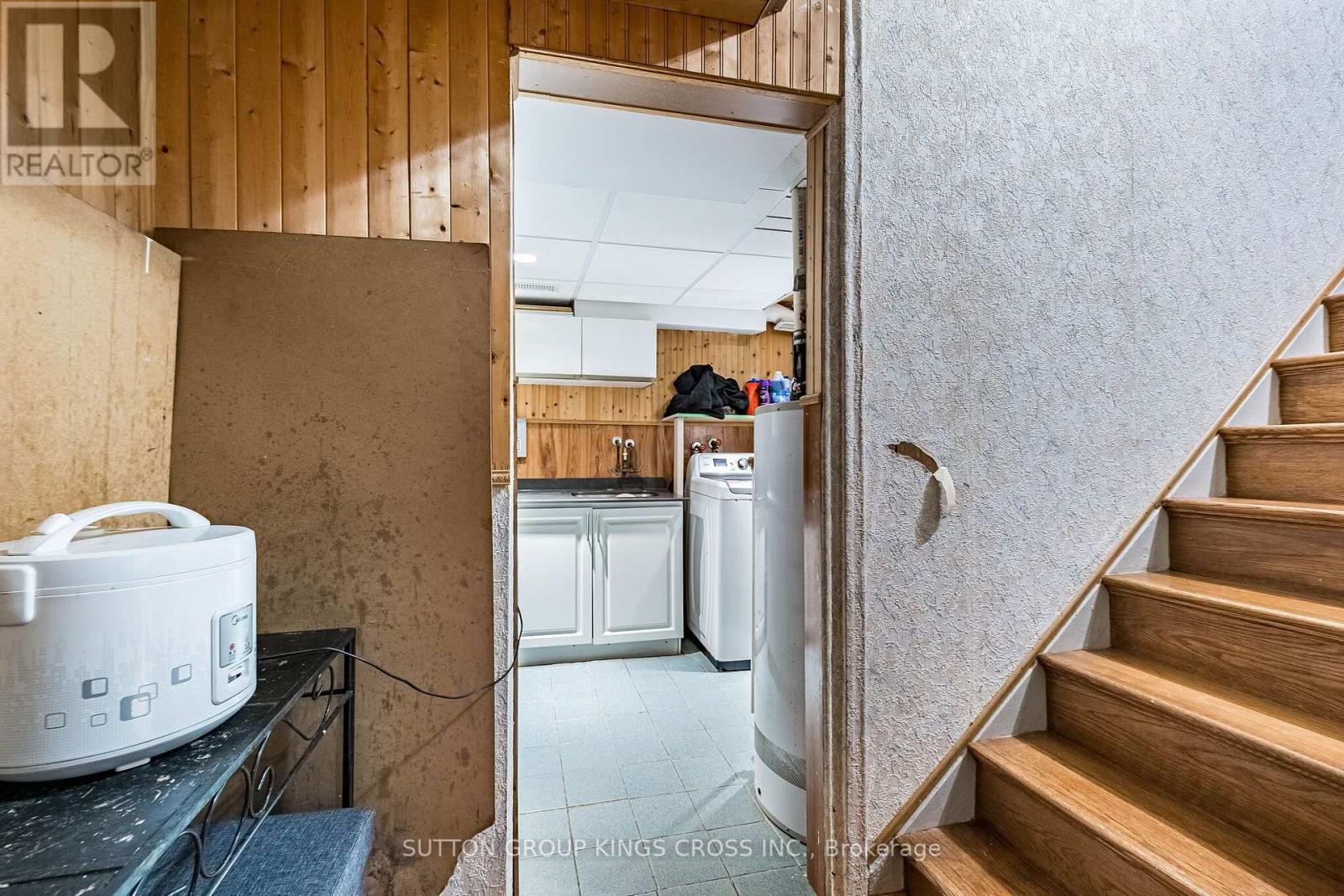 2 HEMLARK COURT - 22