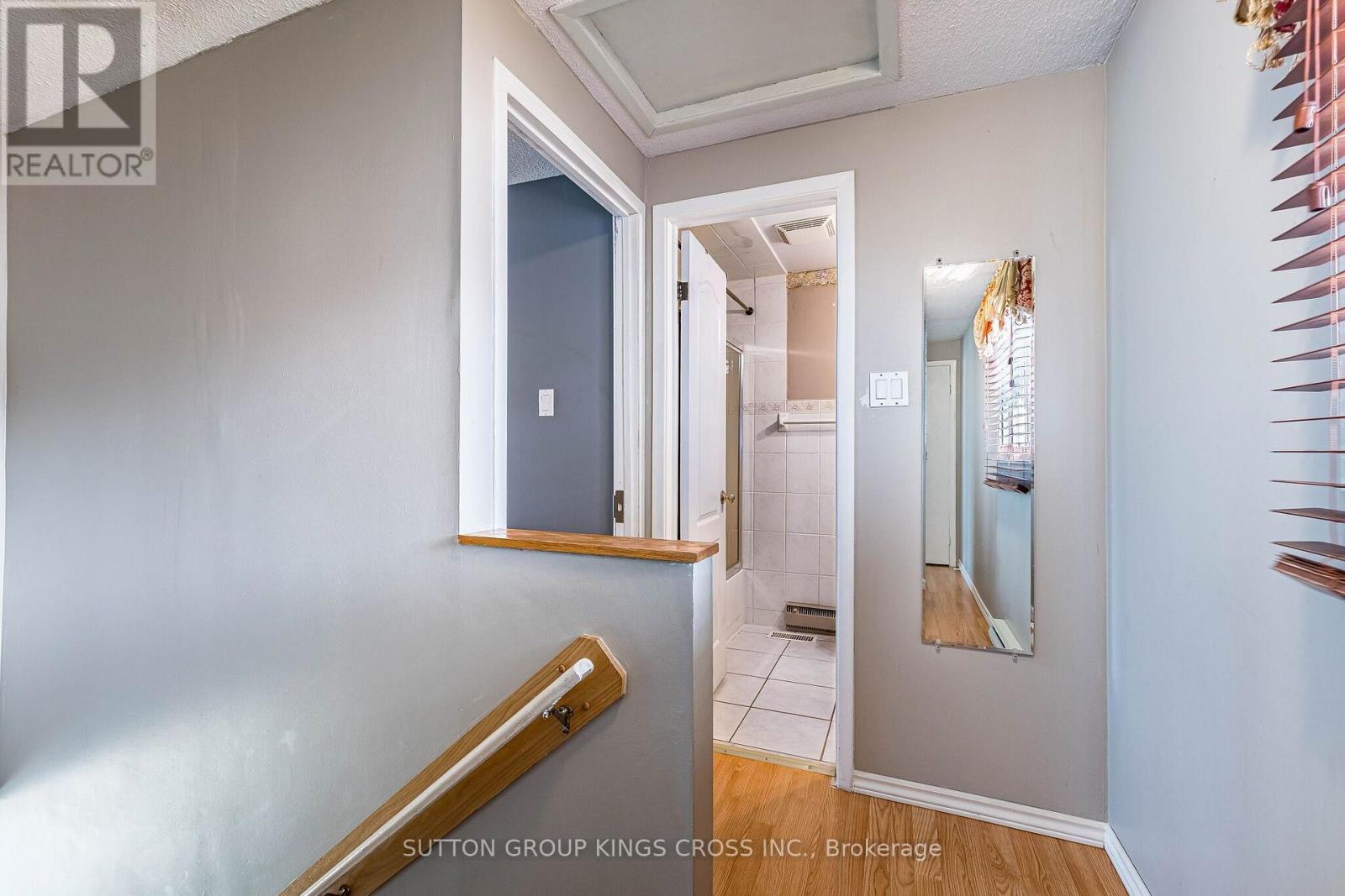 2 HEMLARK COURT - 28