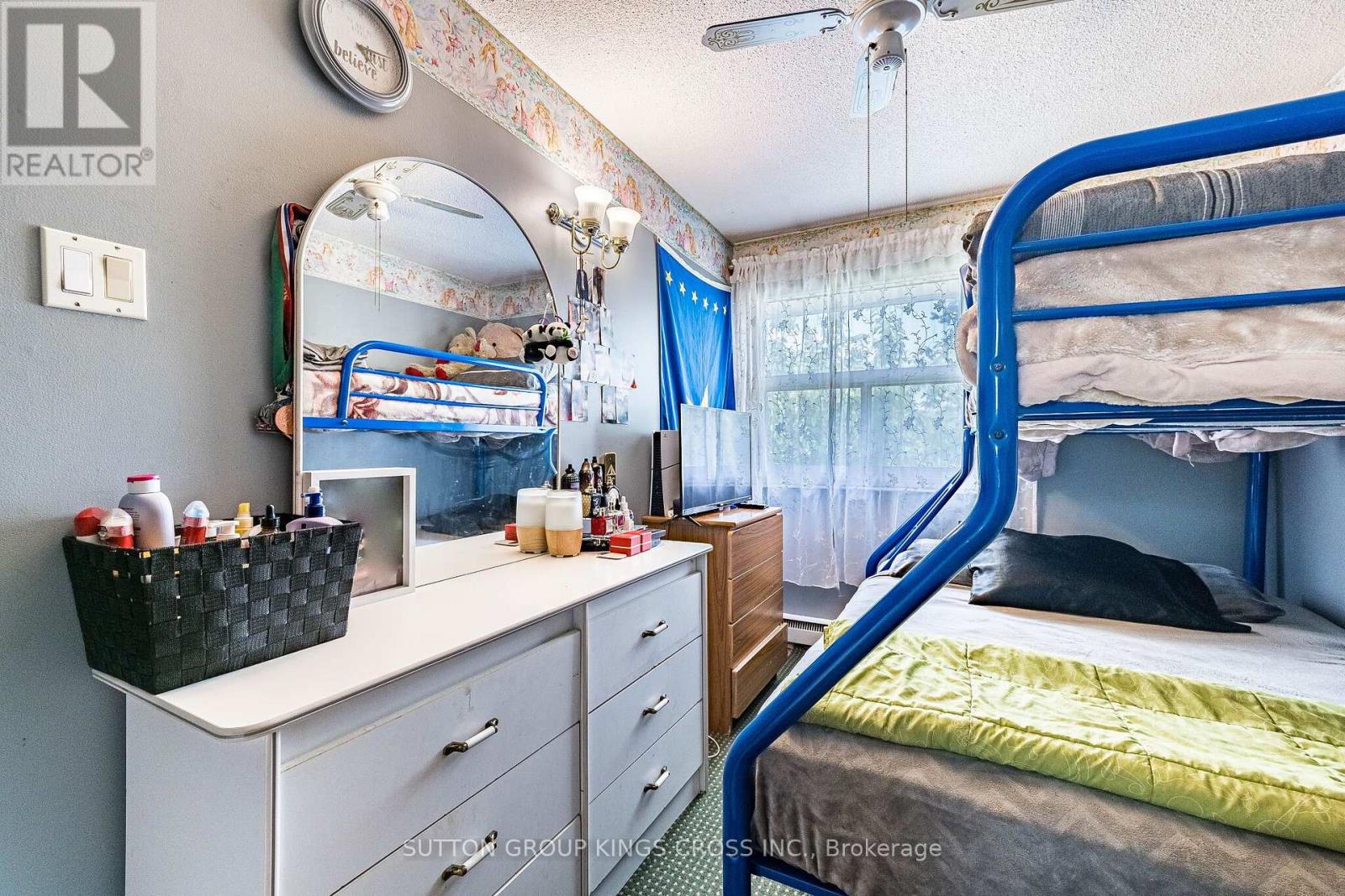2 HEMLARK COURT - 41