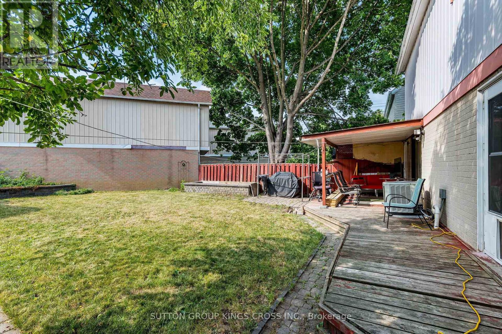 2 HEMLARK COURT - 45