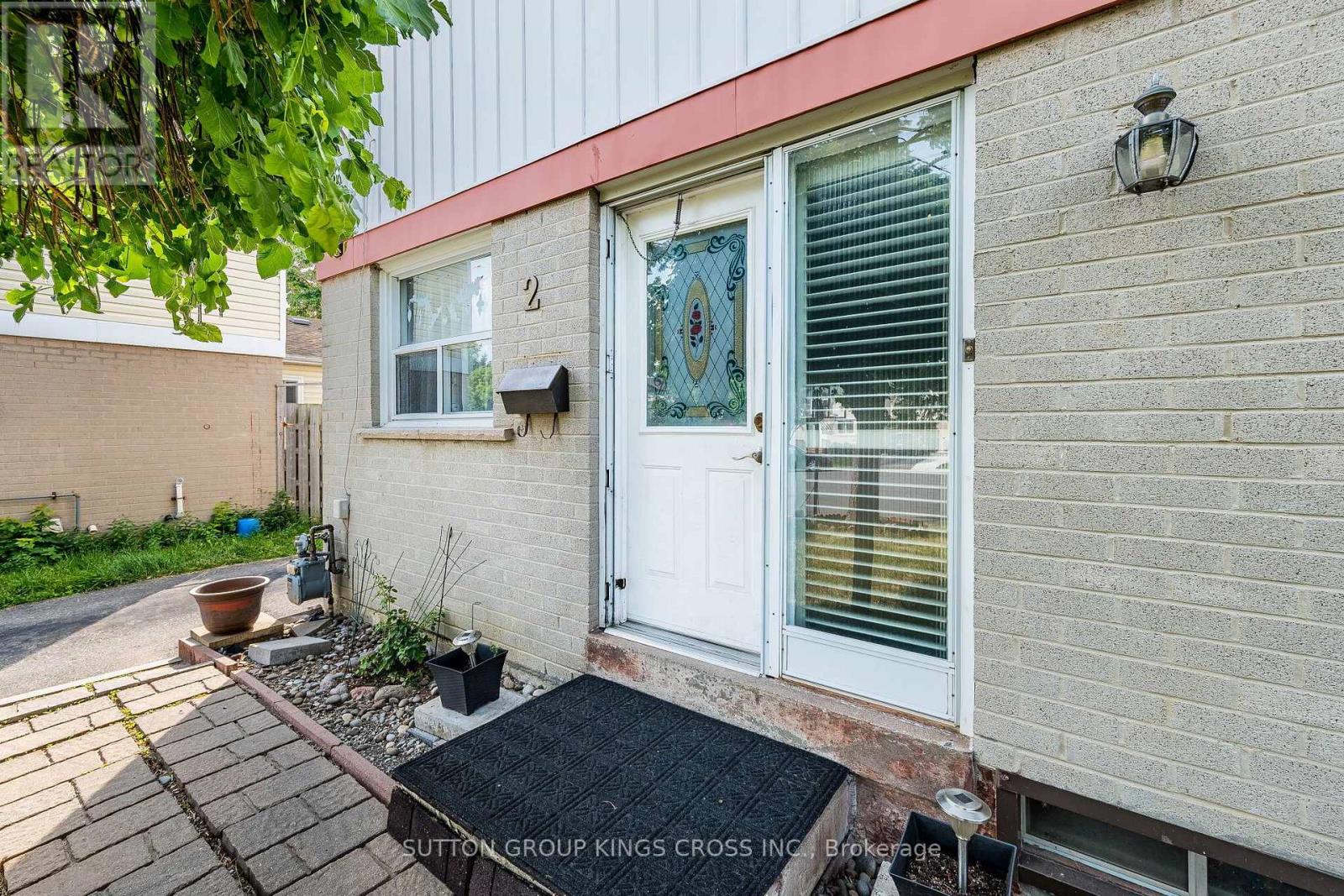 2 HEMLARK COURT - 5