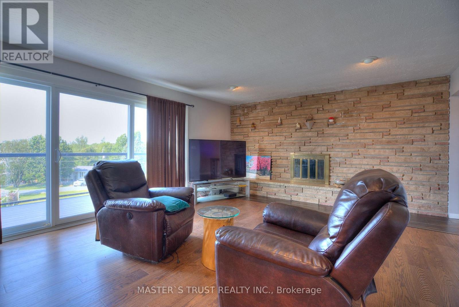 200 SUMMIT DRIVE - 10
