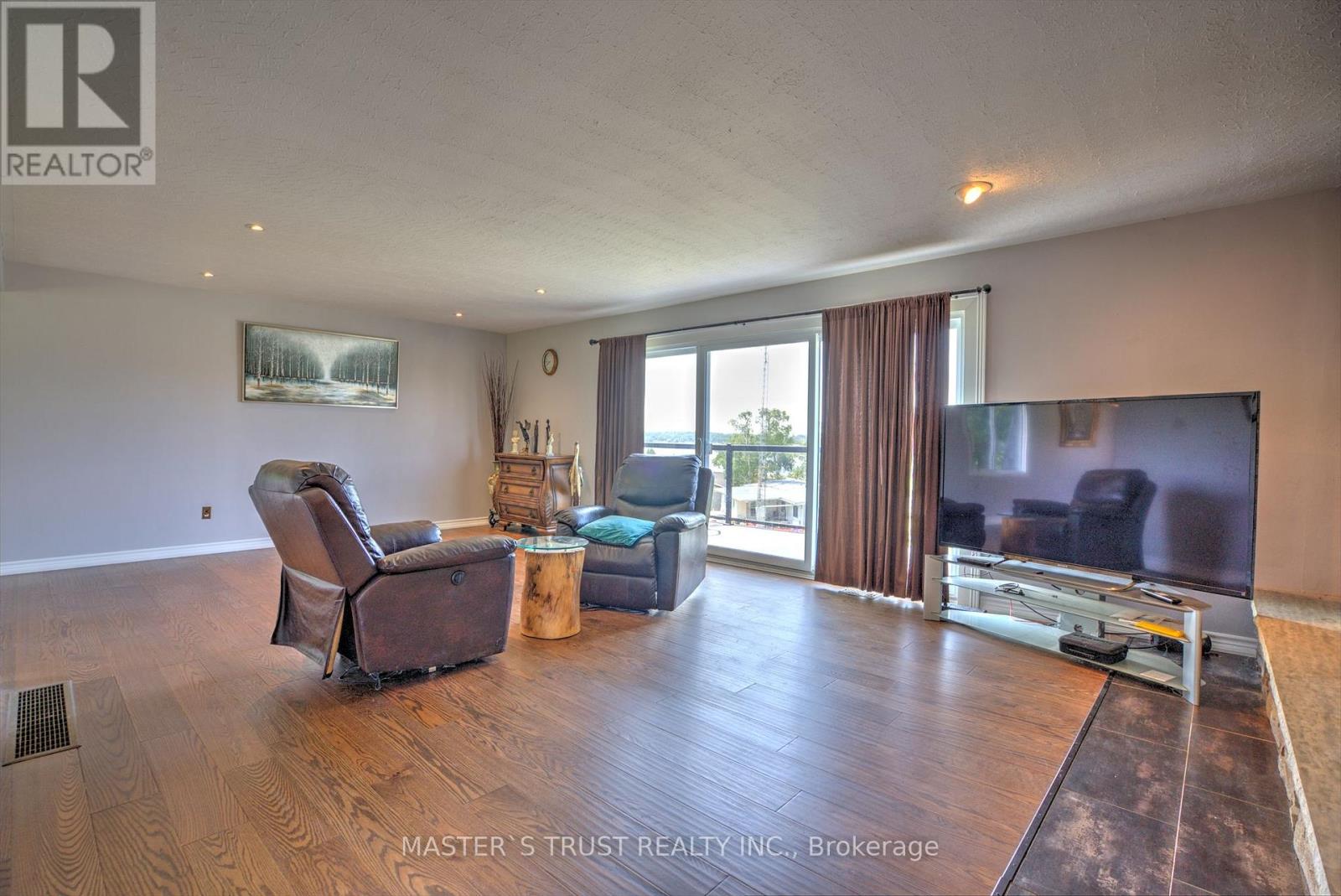 200 SUMMIT DRIVE - 7