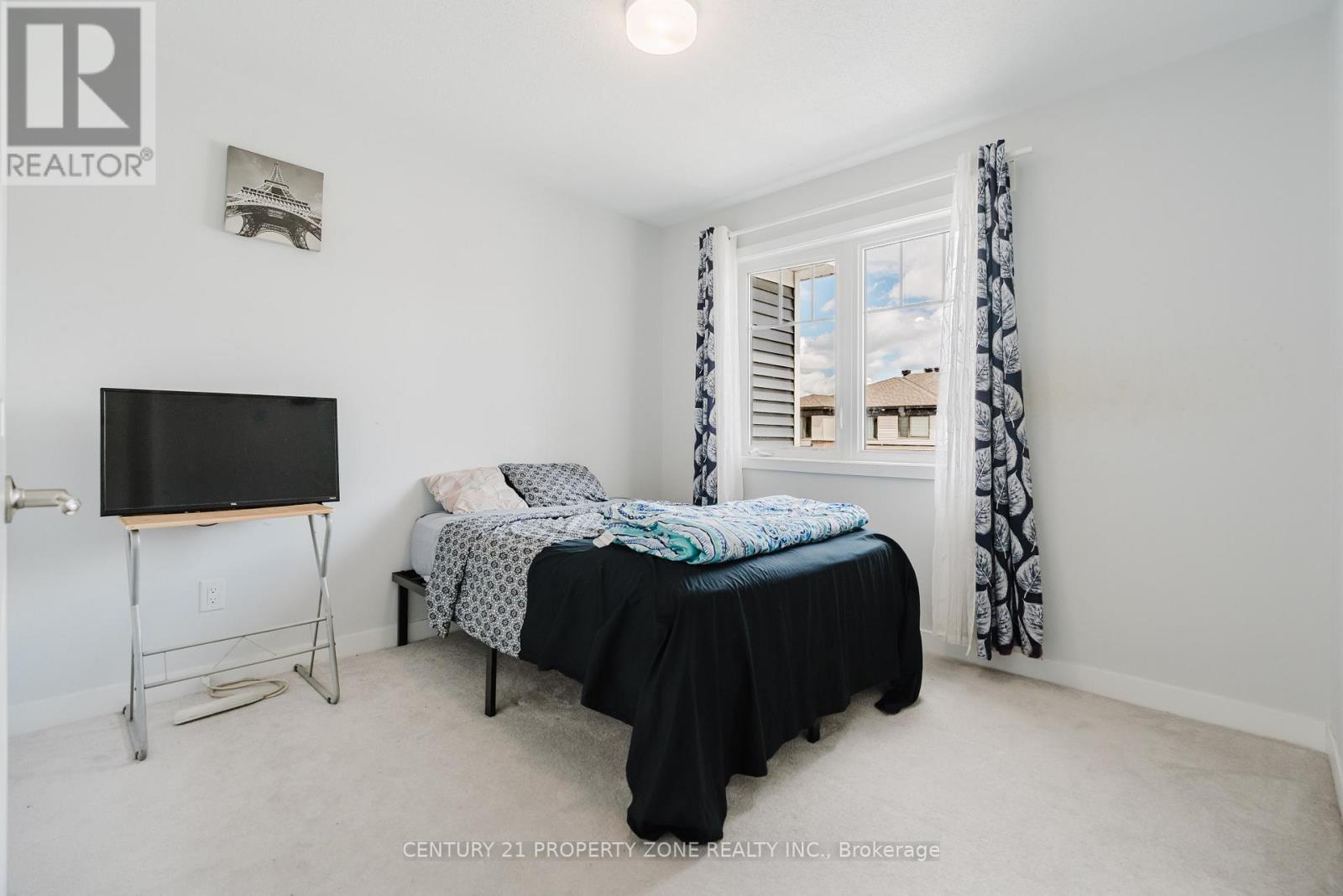 1060 CURRAGLASS WALK - Image 13