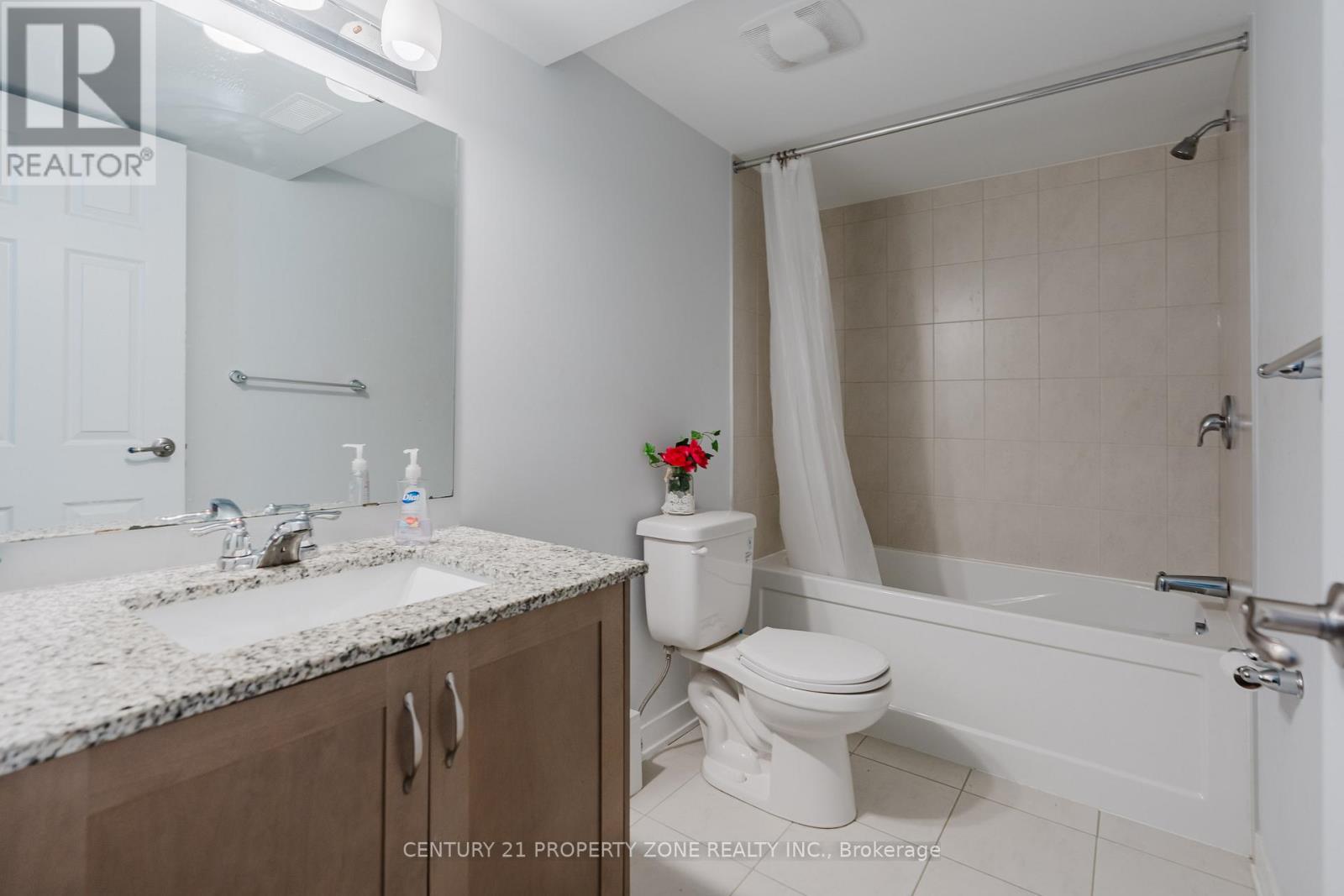1060 CURRAGLASS WALK - 23