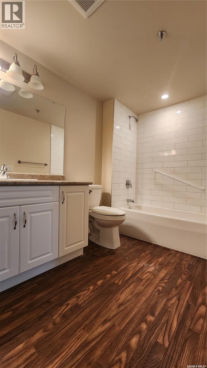 #209 680 7th AVENUE E - 16