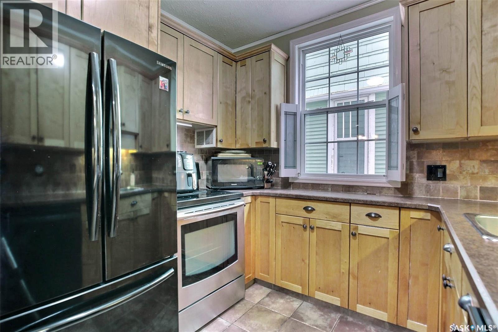 2834 Rae STREET - 18