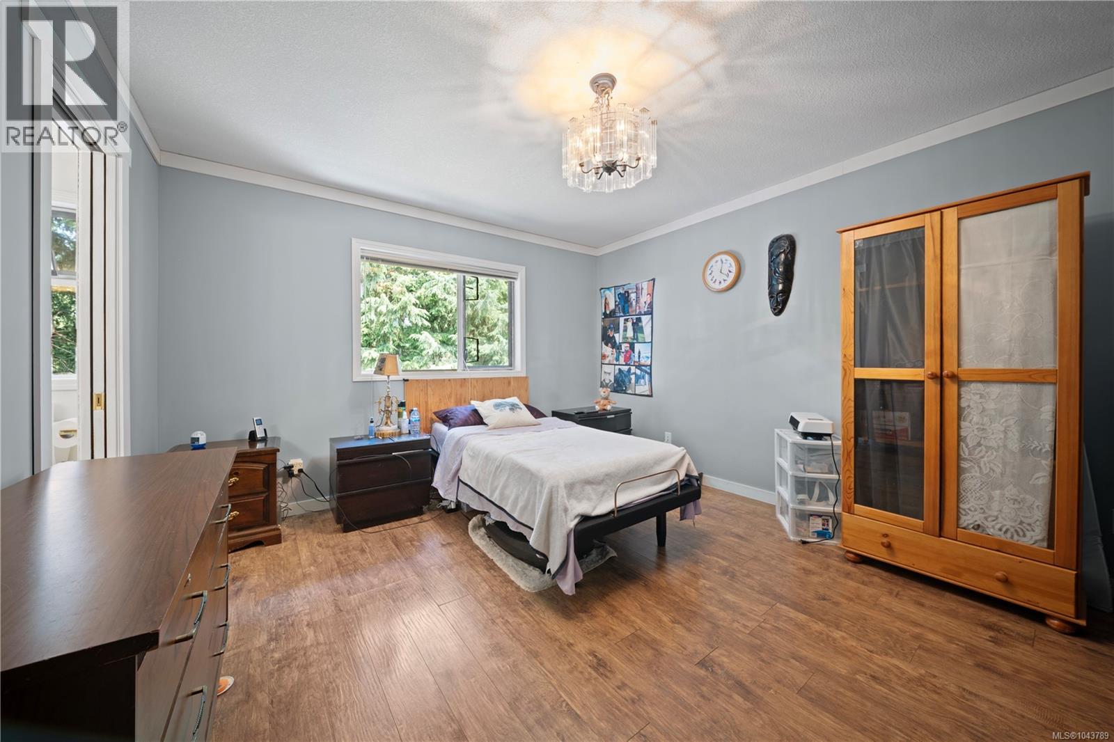 5334 Georgiaview Cres - 18