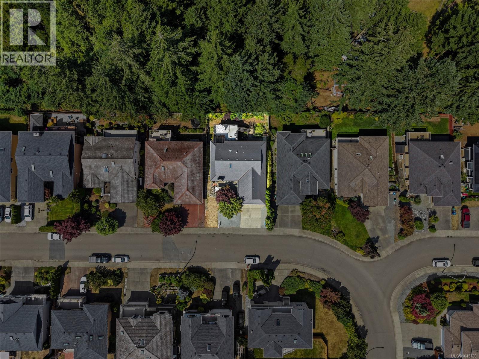 5334 Georgiaview Cres - 5