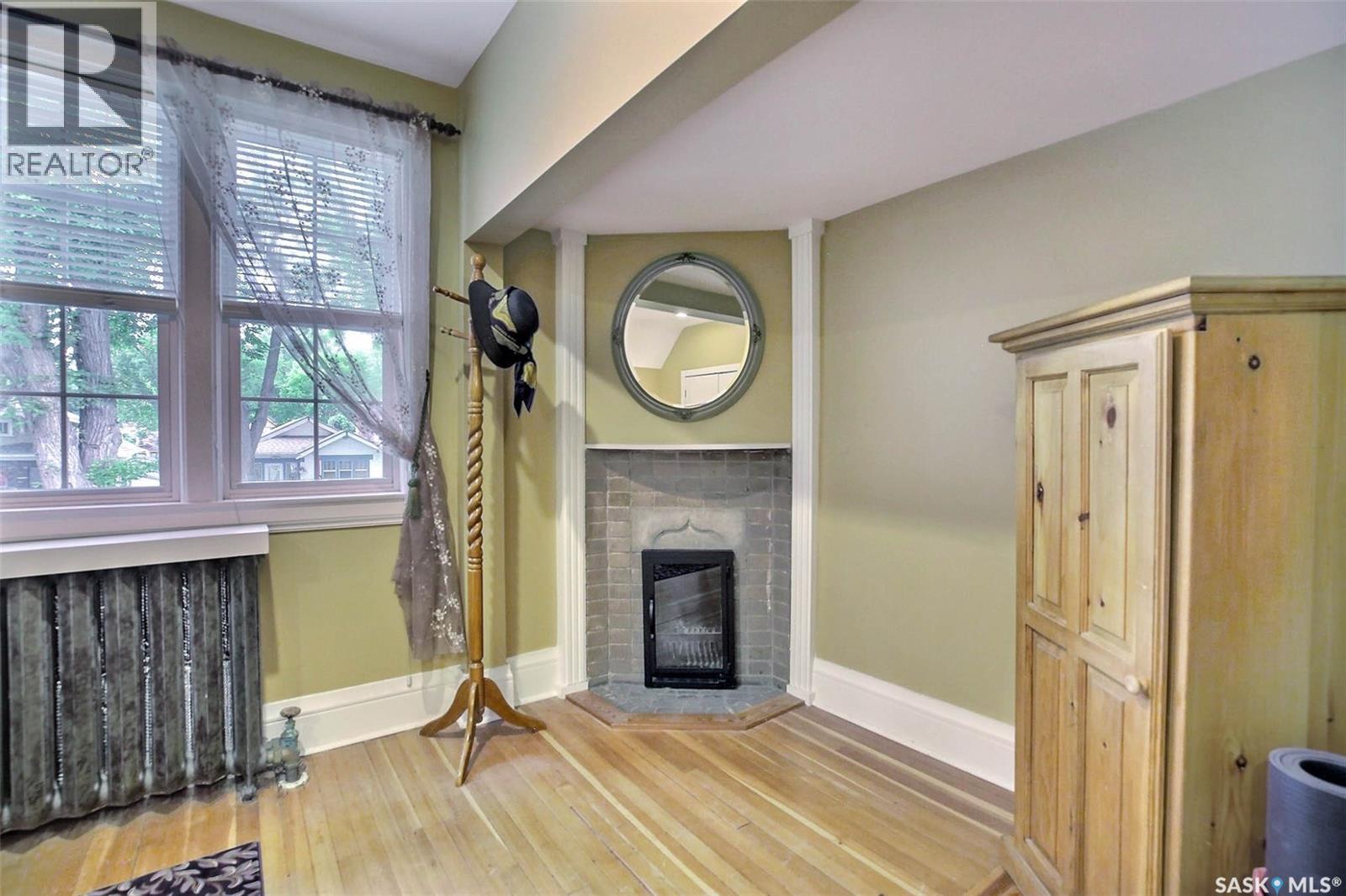 2834 Rae STREET - 28