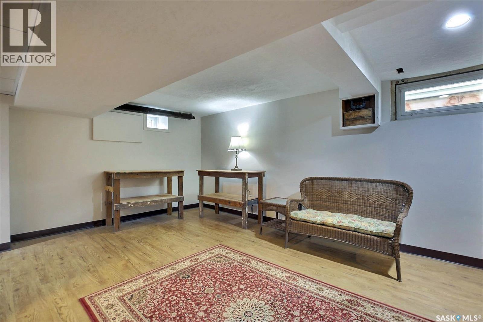 2834 Rae STREET - 35