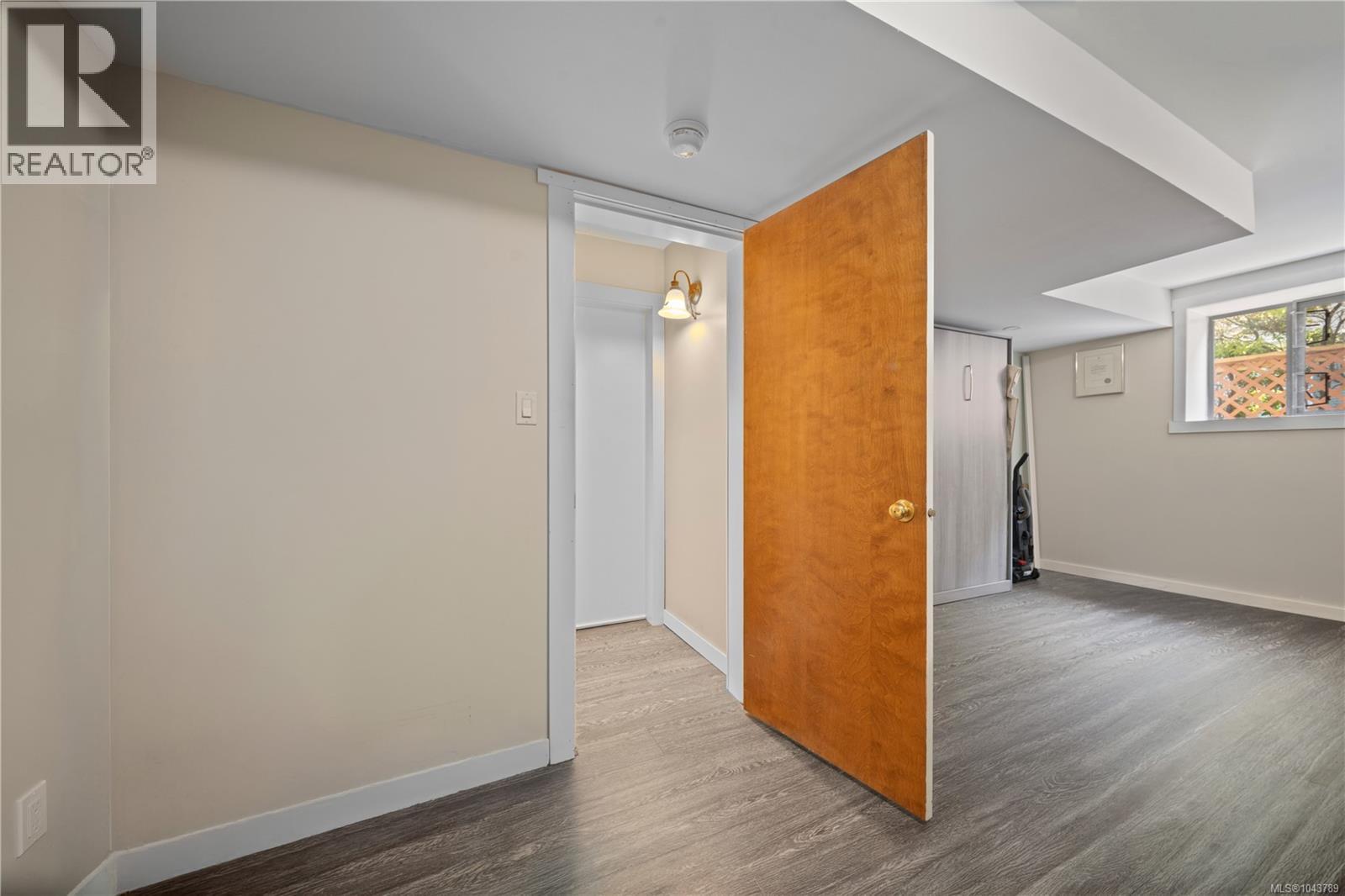5334 Georgiaview Cres - 48