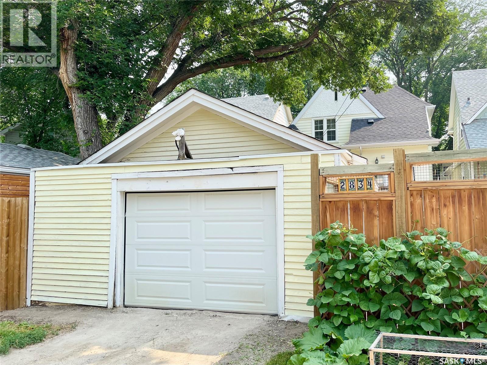 2834 Rae STREET - 53
