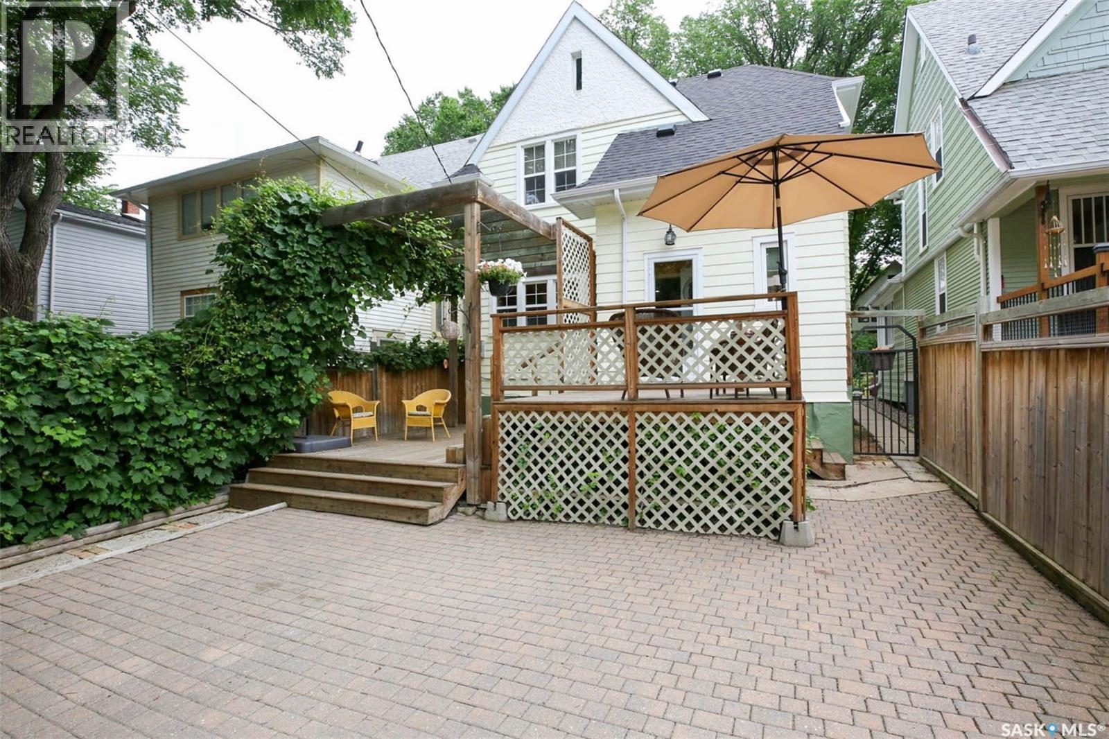 2834 Rae STREET - 40