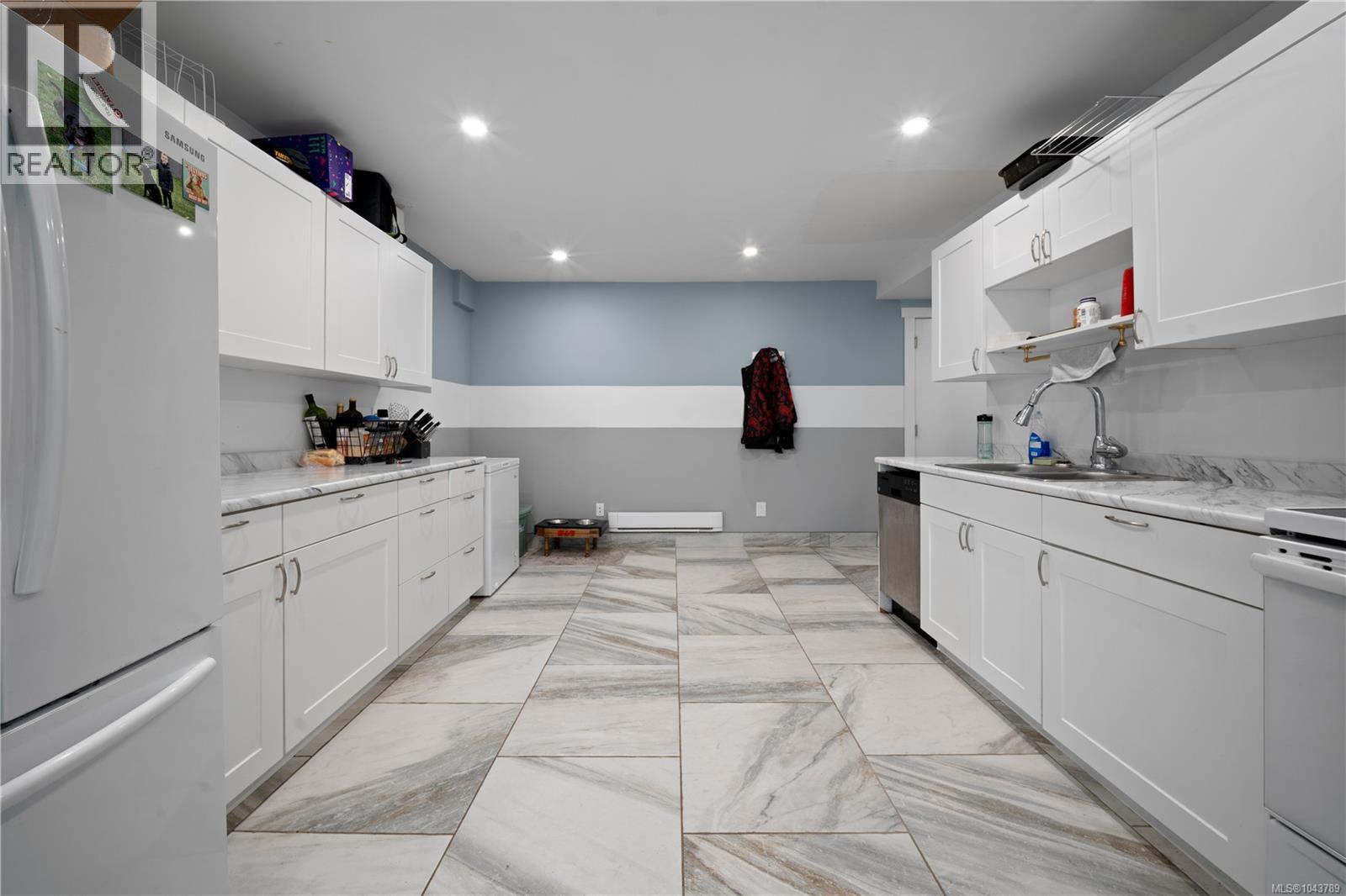 5334 Georgiaview Cres - 51