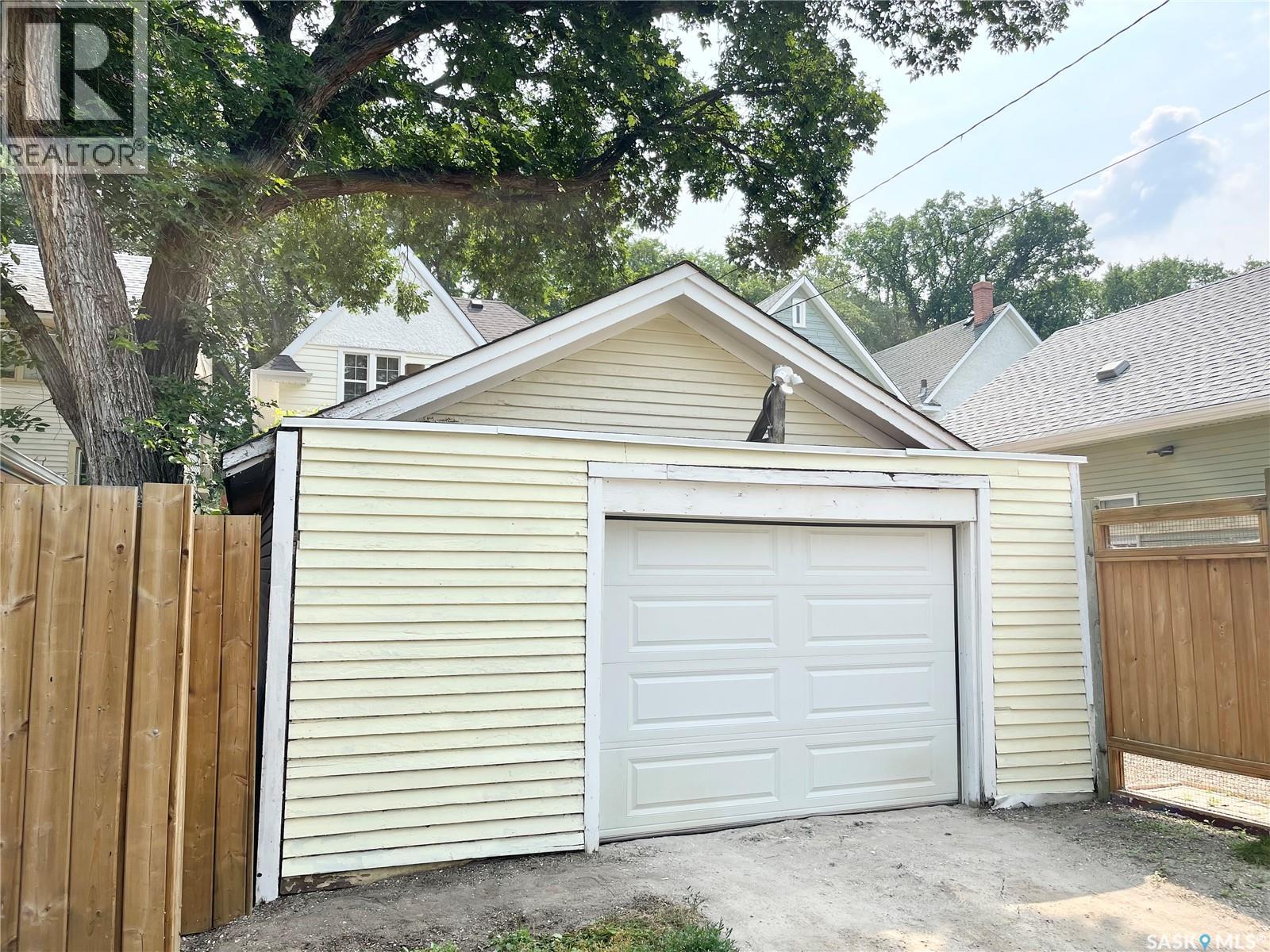 2834 Rae STREET - 52
