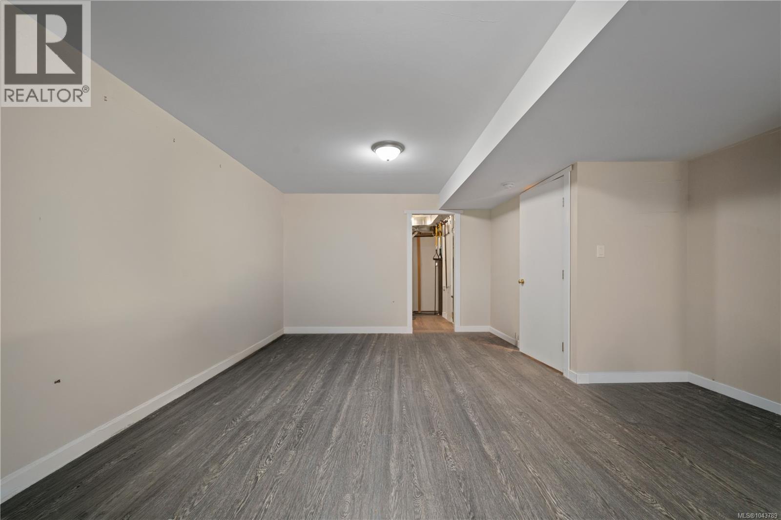 5334 Georgiaview Cres - 46