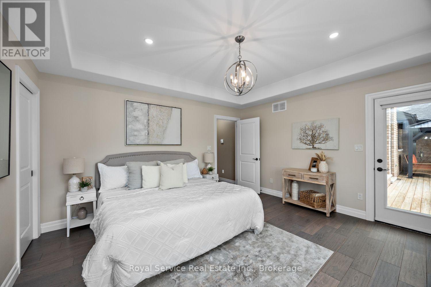 381 SHARPE LINE - Image 17
