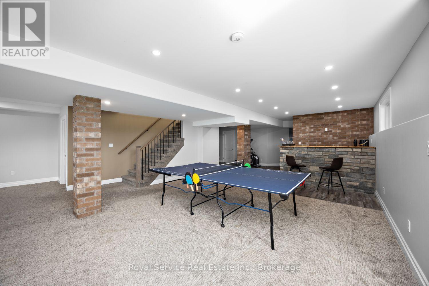 381 SHARPE LINE - Image 27