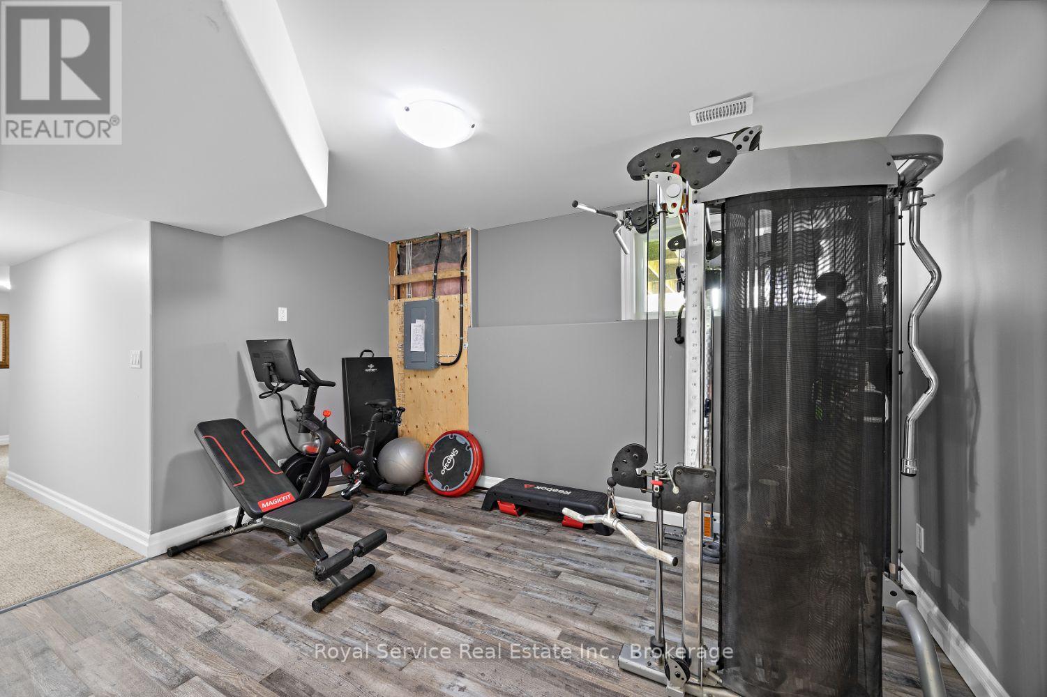 381 SHARPE LINE - Image 29