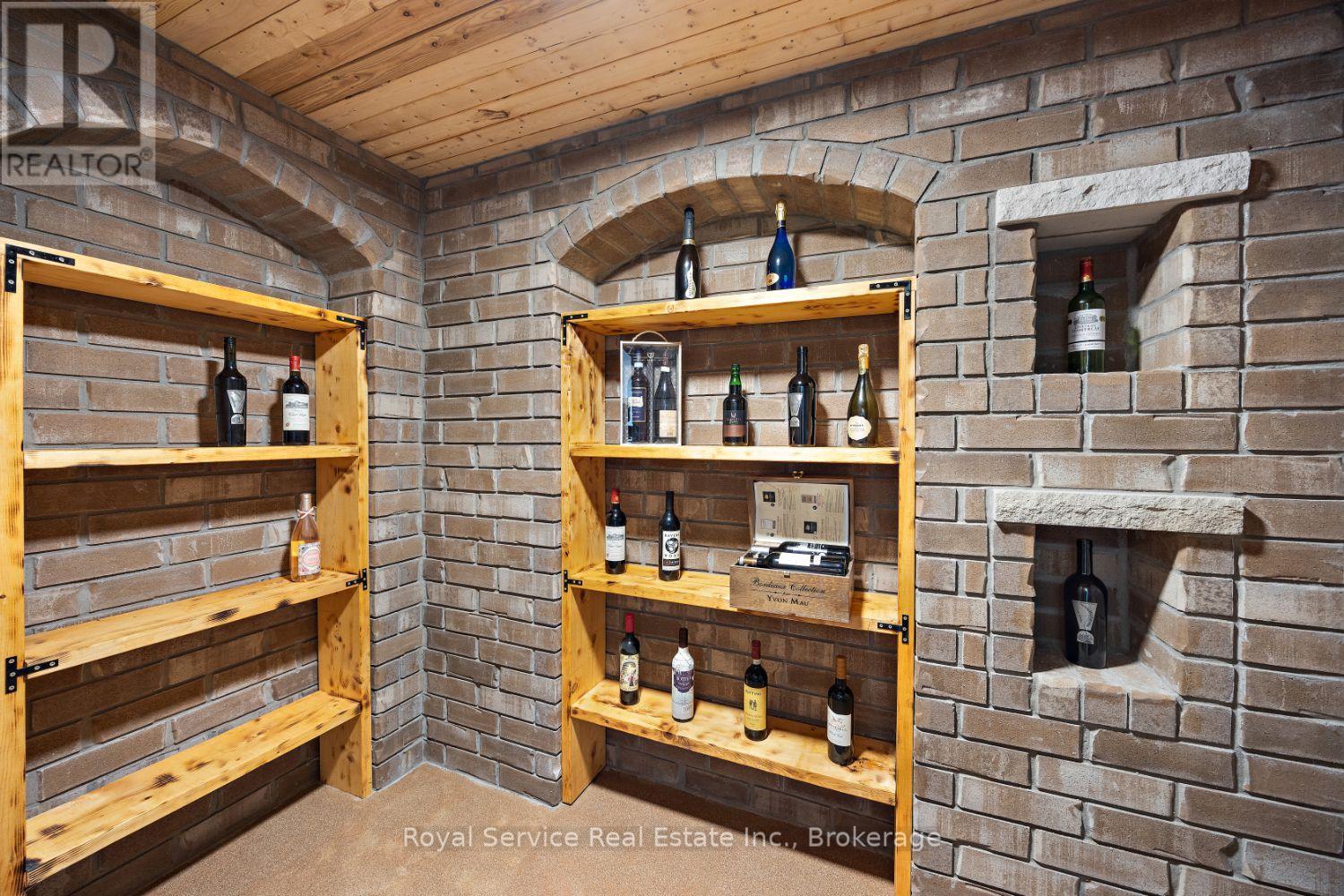 381 SHARPE LINE - Image 35